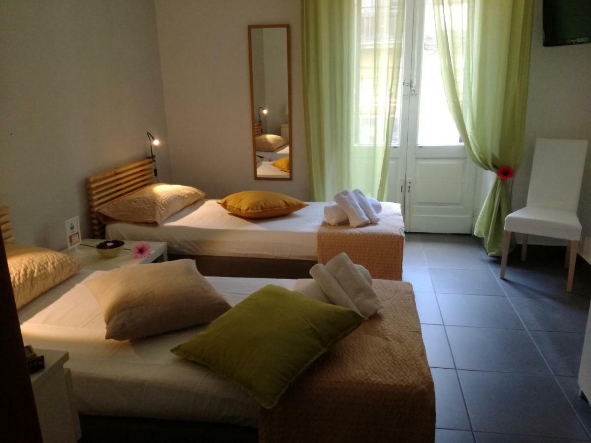 Four Rooms Catane Extérieur photo